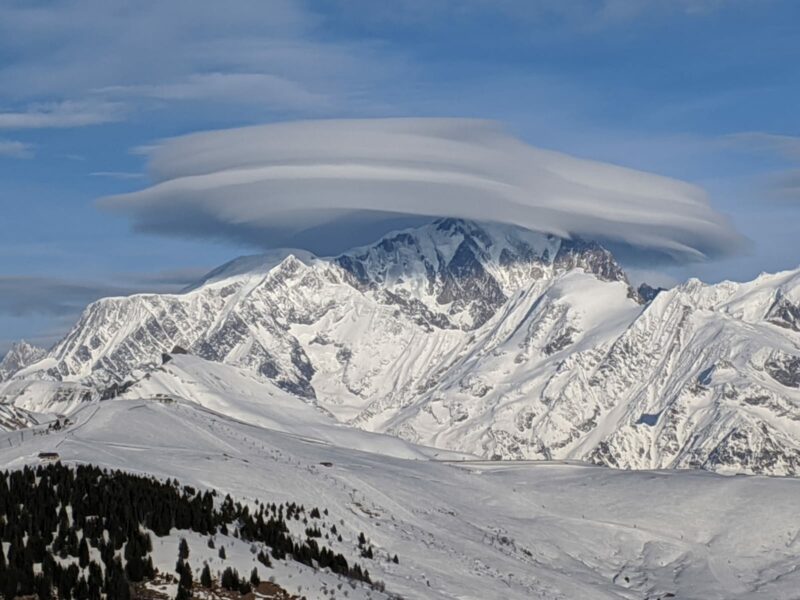 Balade panoramique de clôture face au Mont-Blanc (raquette ND de Bellecombe)