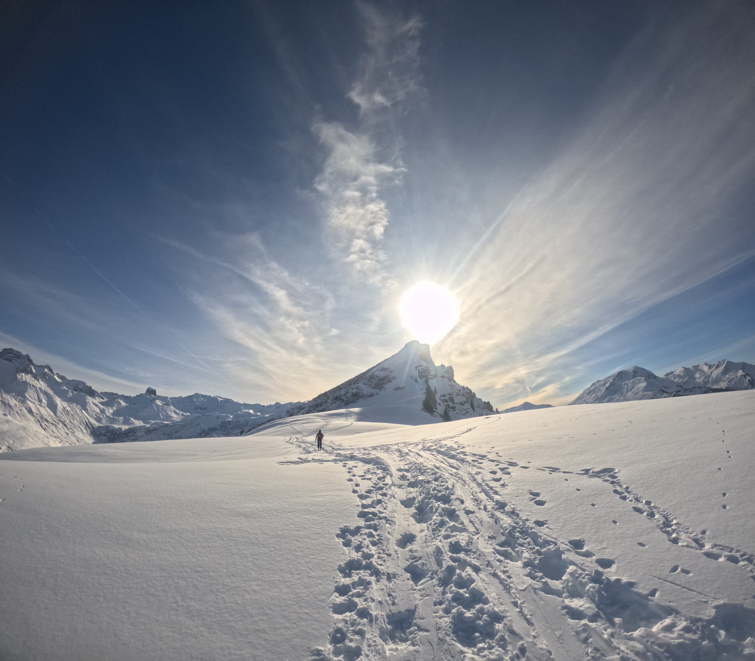 Balade panoramique de clôture face au Mont-Blanc (raquette ND de Bellecombe)